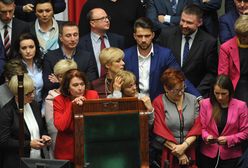 Kancelaria Sejmu: niech posłowie PO opuszczą salę plenarną do wtorku do godz. 12.