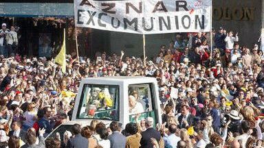 Papież w drodze na lotnisko Barajas