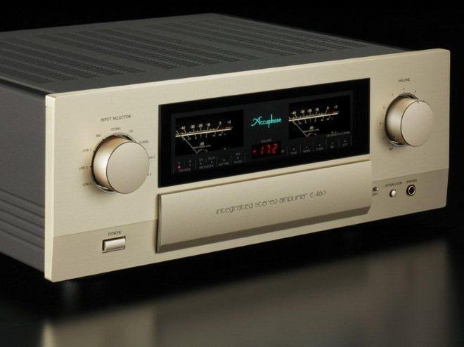 Test Accuphase E-460 - japońska filozofia wzmacniaczy