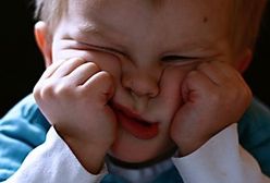 3-latek chce skoczyć z okna i latać - jak go powstrzymać?