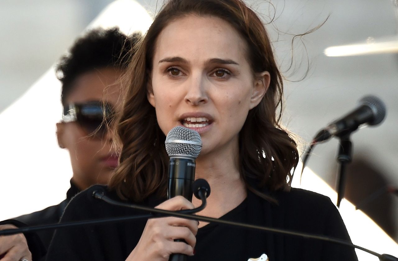 Natalie Portman w wieku 13 lat przeżyła traumę. "Recenzenci pisali o moich pączkujących piersiach"