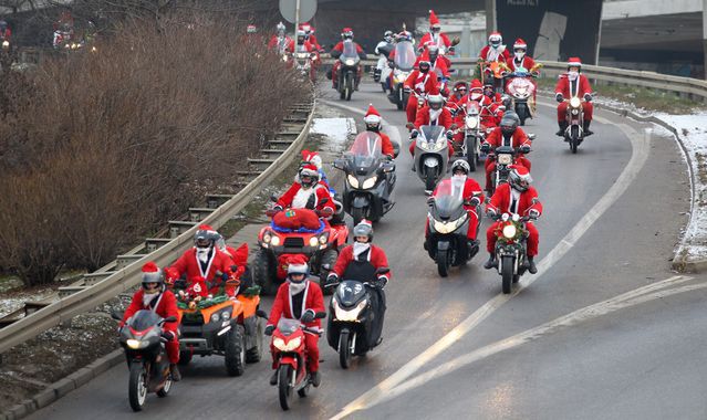 1 500 Mikołajów na motocyklach przejechało przez Trójmiasto