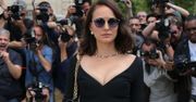 LOOK OF THE DAY: Natalie Portman w małej czarnej na pokazie Dior