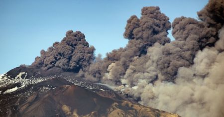 Przebudził się wulkan Etna
