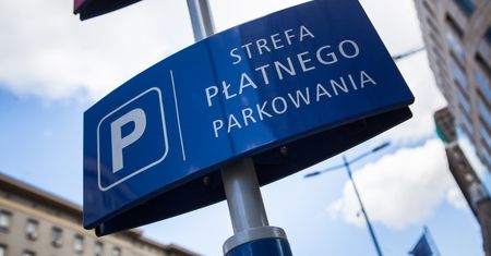 Nie parkuj w wyznaczonym miejscu. Unikniesz mandatu