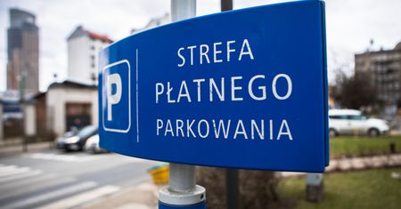 Wola i Praga-Północ chcą większych stref płatnego parkowania w Warszawie