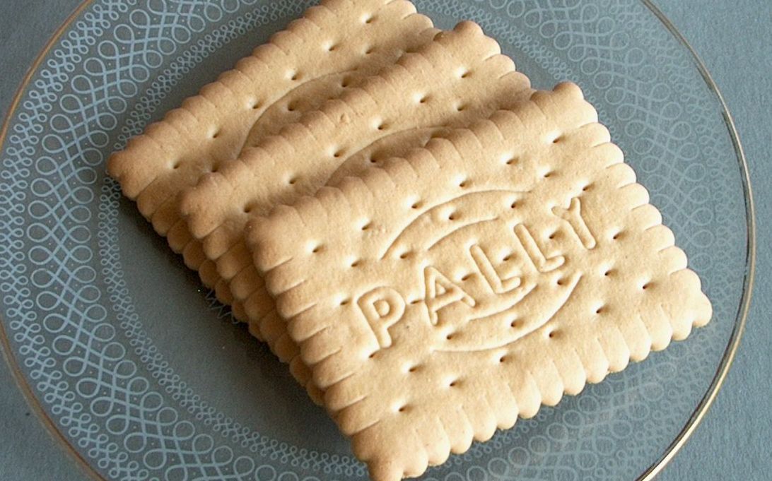 Herbatników często używa się do ciast bez pieczenia
