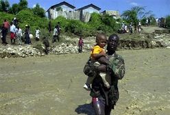 Sztorm Ernesto nie taki groźny