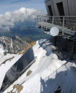 Francja - nowoczesne schronisko na Mount Blanc