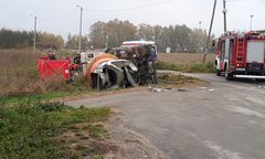 Giebułtów: Betoniarka wpadła do rowu. Kierowca nie żyje