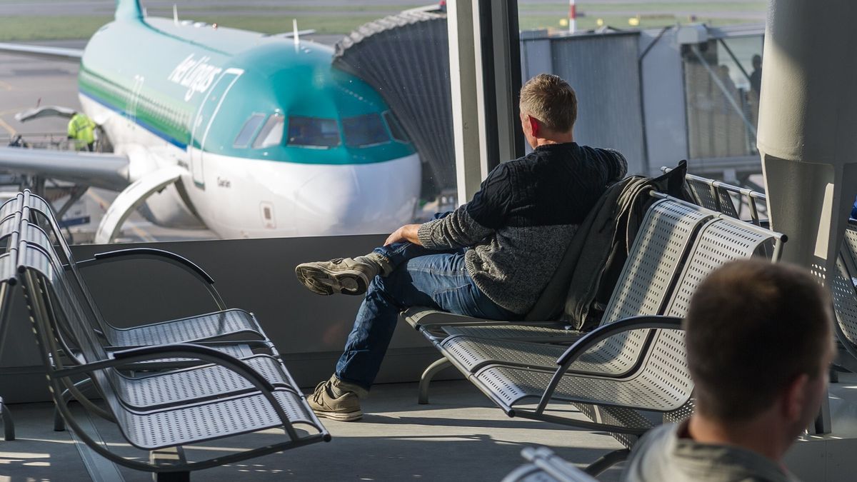 Rodzice wspierają swoje dzieci w karierze zagranicznej. Tylko czy te dzieci zechcą kiedyś wrócić?