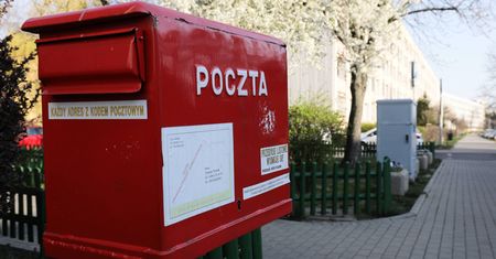 Koronawirus w Polsce. Wybory prezydenckie 2020. Polacy nie chcą głosować korespondencyjnie