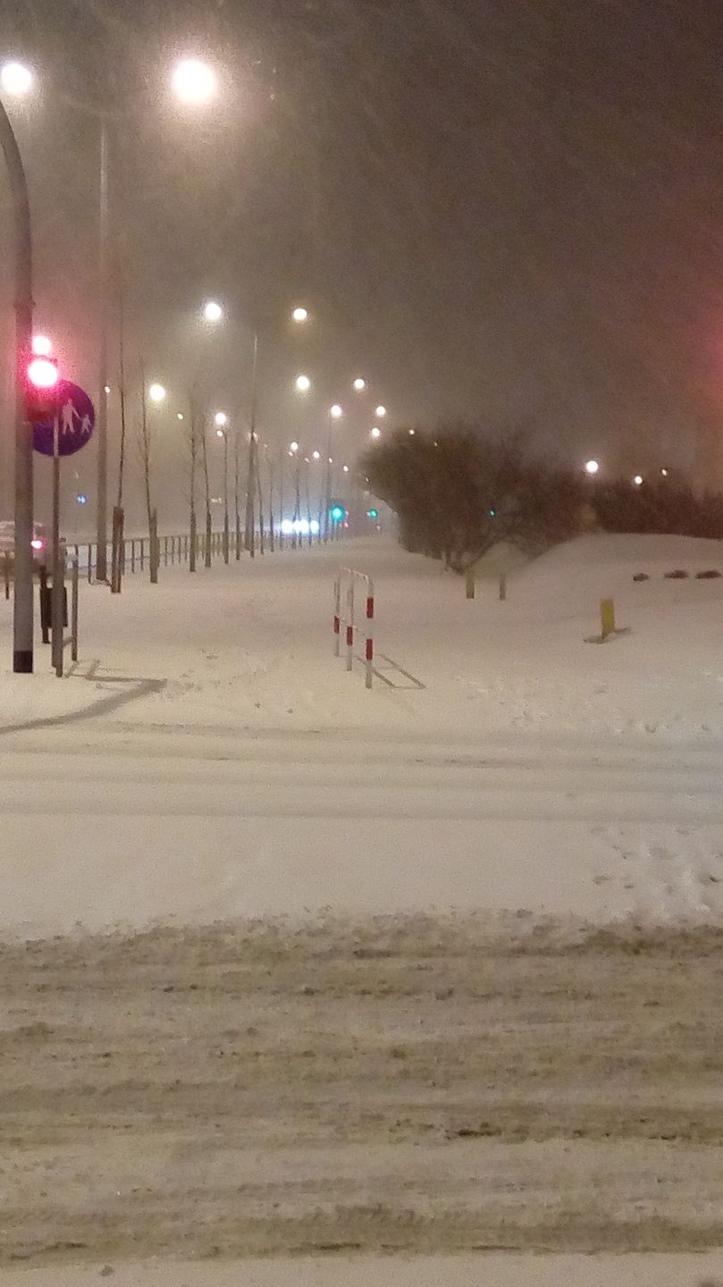 Zimowa ulica w Puławach  