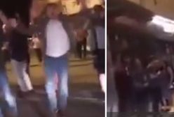Puścił w samochodzie piosenkę, którą każdy zna. Reakcja przechodniów - bezcenna