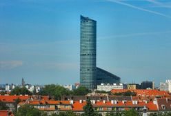 Wrocław. Koronowirus. Podziękowania i siedem pięter serca