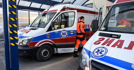 Wypadek w Warszawie. Szpada wbita w głowę kobiety