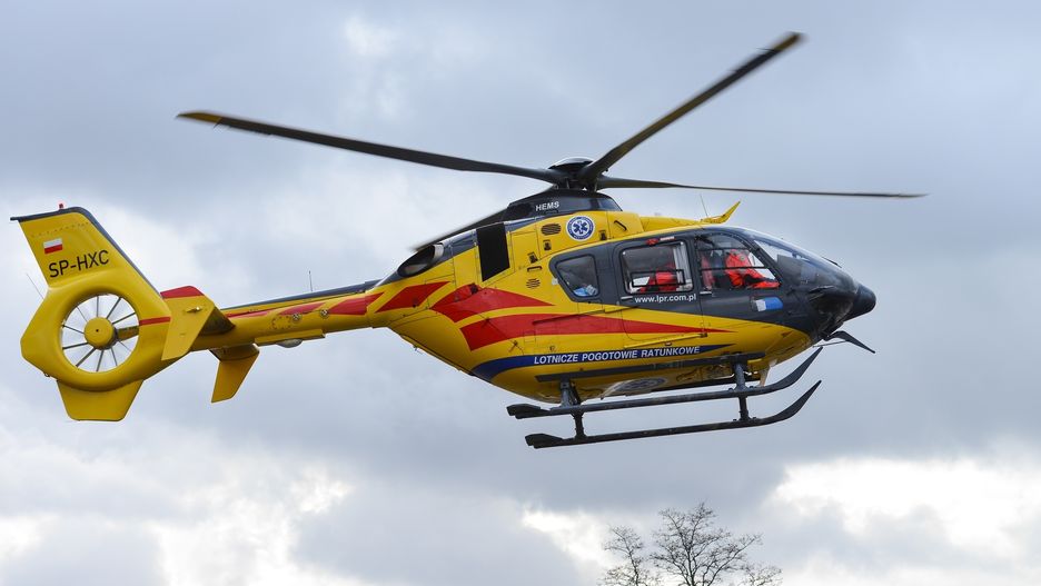Na miejscu wypadku pojawił się helikopter Lotniczego Pogotowia Ratunkowego