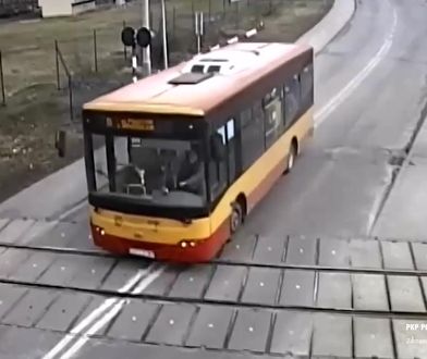 O krok od tragedii. Autobus na przejeździe tuż przed pociągiem