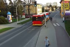 Śląskie. Wepchnęła koleżankę pod autobus. Mówią o tym za granicą
