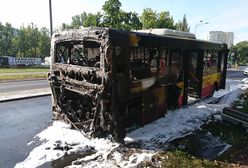 Bielany. Autobus stanął w ogniu. Nikt nie został ranny [ZDJĘCIA]