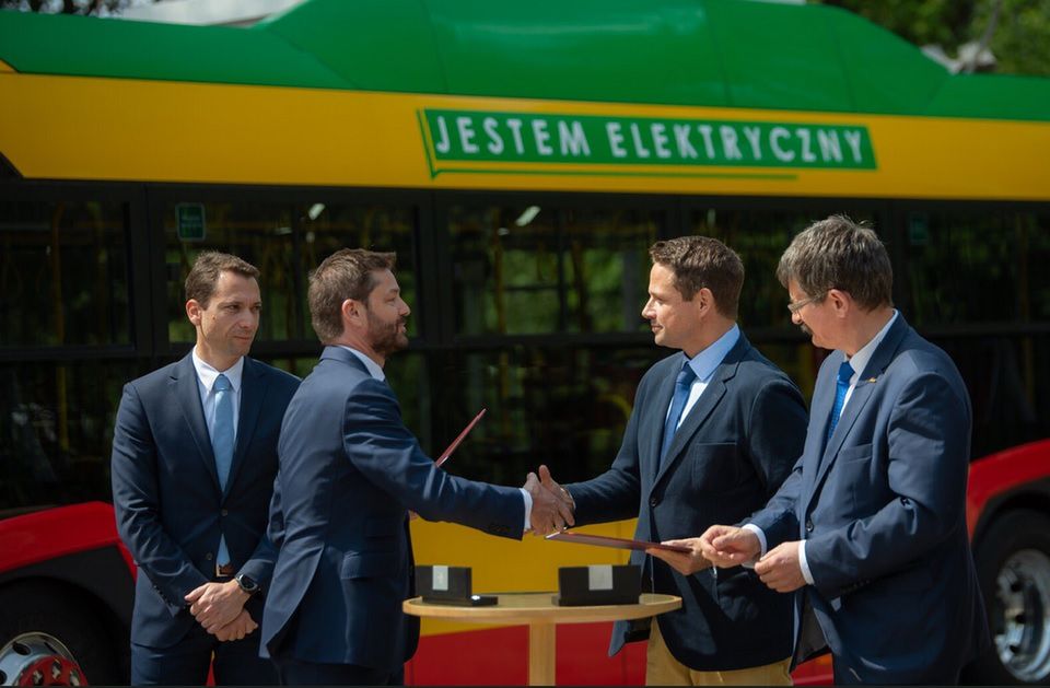 Rekordowy kontrakt na dostawę autobusów elektrycznych. Ale w stolicy nie ma odpowiedniej zajezdni