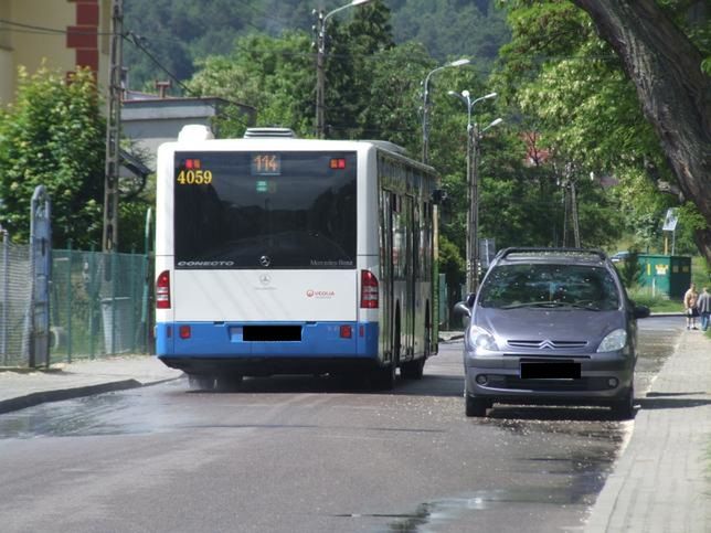 Tragiczny wypadek z udziałem autobusu w Gdyni. Nie żyje jedna osoba