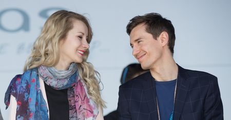 Ewa Stoch robi karierę w telewizji. Piękna żona skoczka rozkochała w sobie widzów