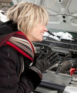 Ekspert: odpalanie "na pych" może uszkodzić silnik