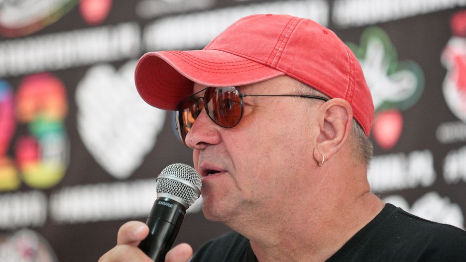 Jerzy Owsiak odpowiada na pytania w sprawie tegorocznego Przystanku Woodstock