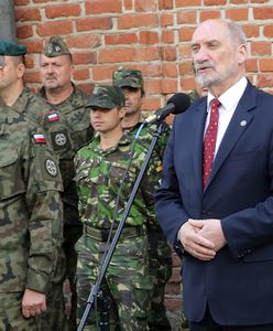 Pytania o decyzję szefa MON. "Nominacja dla oficera po kursie GRU"