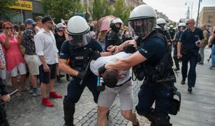 Białystok. Po zajściach podczas Marszu Równości policja zidentyfikowała już 92 osoby