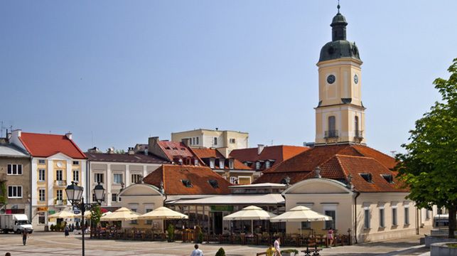 Obywatele do radnych. "Zlekceważyliście nas ws. pomnika Lecha Kaczyńskiego"