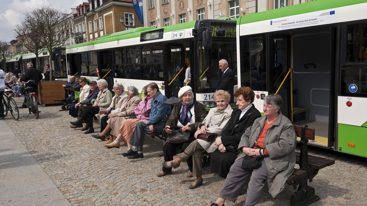 Białostoccy radni PiS chcą, by bezrobotni jeździli autobusami BKM za darmo