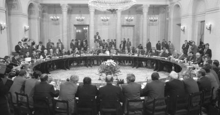 Okrągły Stół: 30. rocznica historycznych obrad. Kto w nich uczestniczył i czym skutkowały?