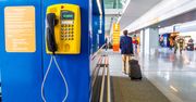 Automaty telefoniczne na Lotnisku Chopina. Na komórki i stacjonarne zadzwonisz za darmo
