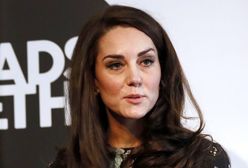 Co dzieje się w twarzą Kate?