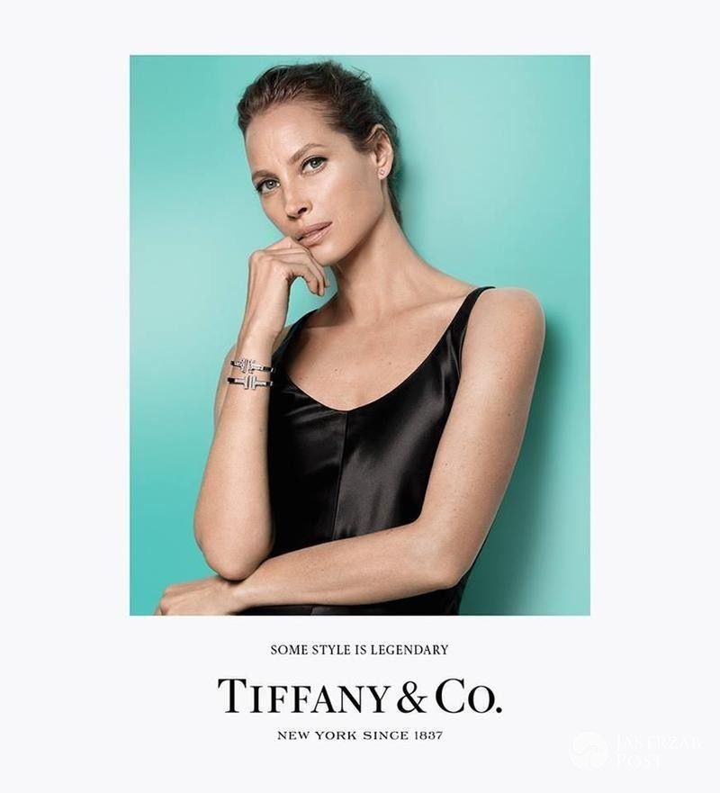 Christy Turlington w kampanii "Legendary Style" biżuterii Tiffany & Co. na 2016 (fot. David Sims / Tiffany & Co.)