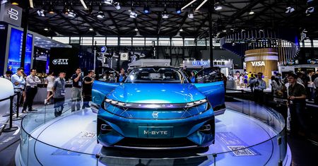 Elektromobilność zmieni motoryzację. Rynek podbiją start-upy