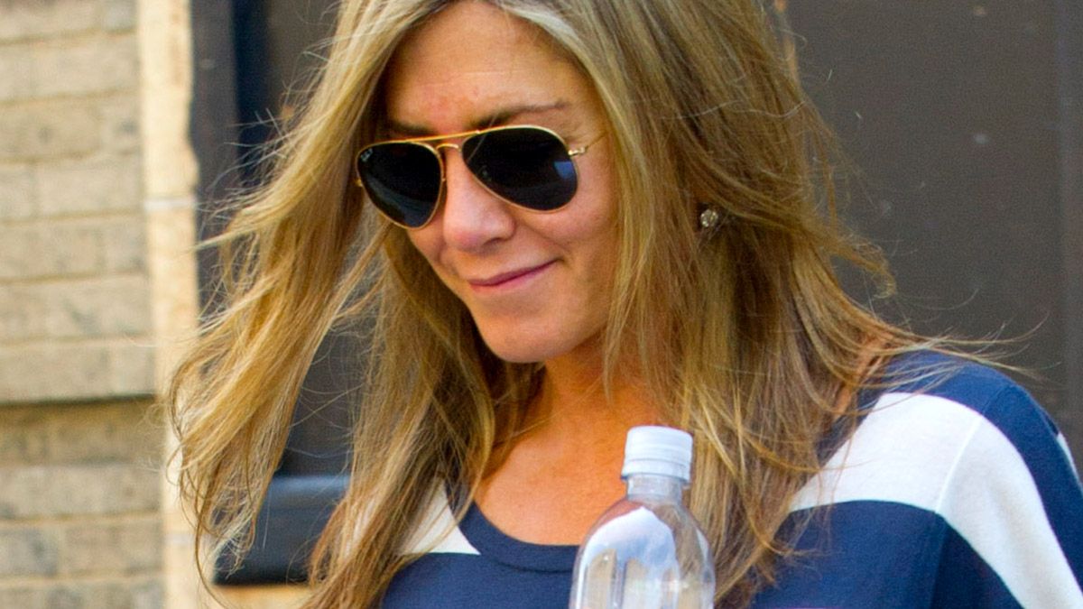 Jennifer Aniston w znoszonych dresach na ulicach Hollywood. Daleko jej do piękności z oscarowych gal