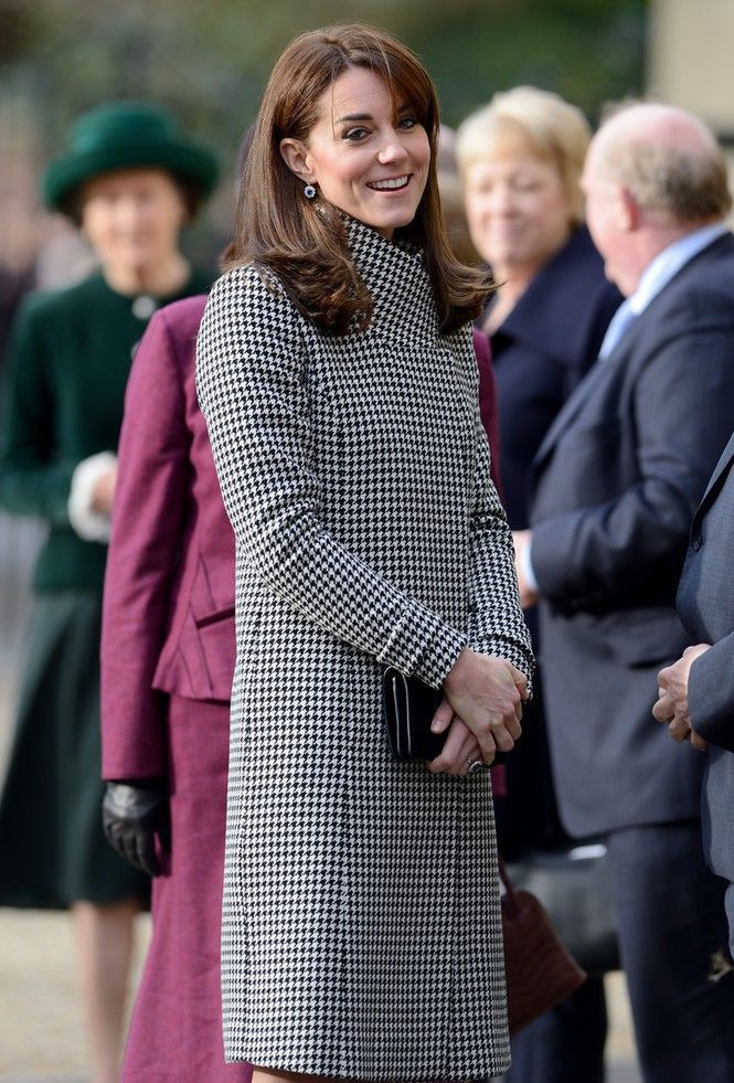 Księżna Kate znowu zachwyca. Pojawiła się w oryginalnym płaszczu