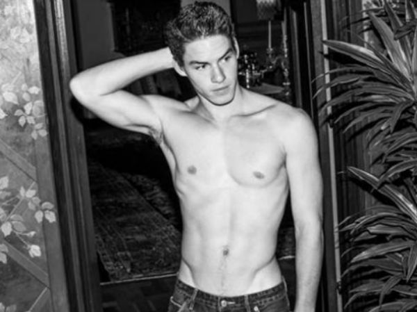 Poznajcie Tylera Clintona. Pomoże cioci wygrać wybory?