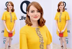 LOOK OF THE DAY: Emma Stone w słonecznej sukience retro