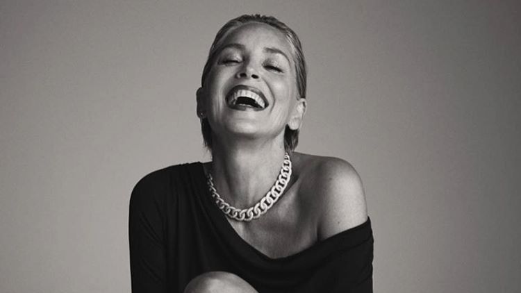 Sharon Stone wygląda obłędnie
