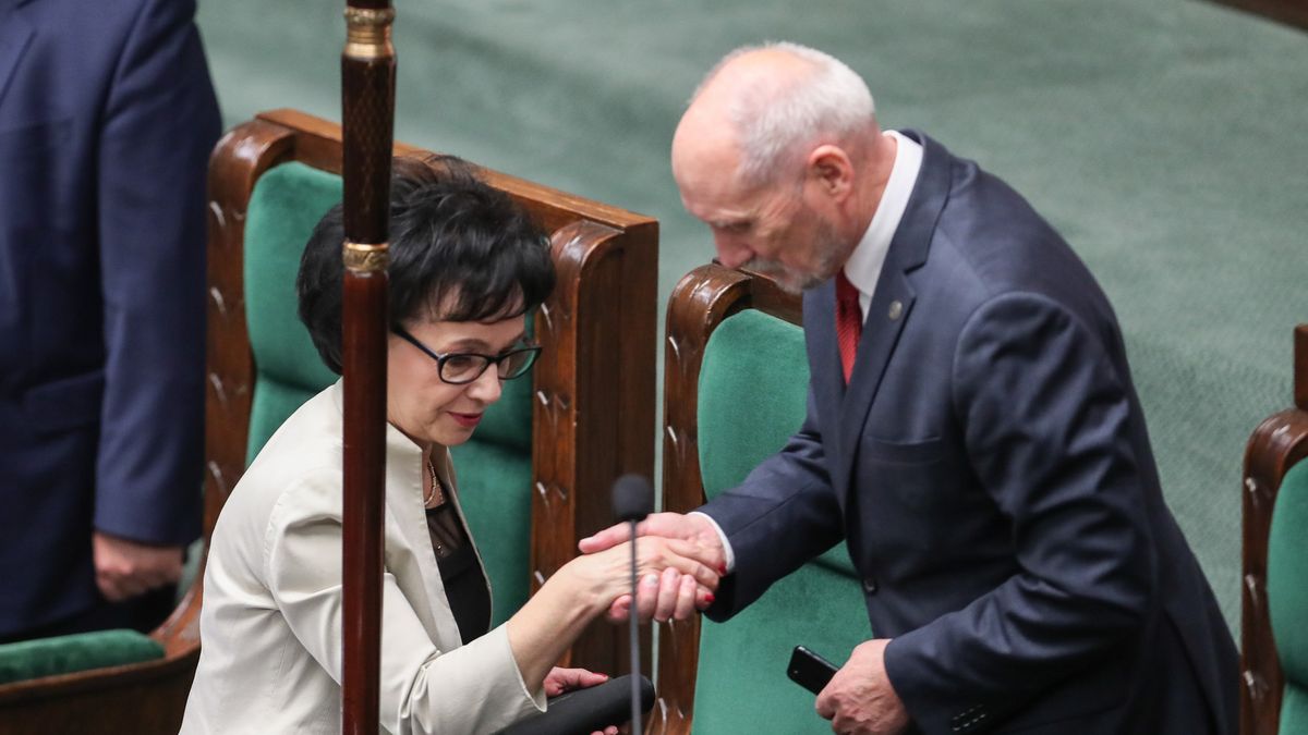 14. emeryturę pobiorą m.in. Elżbieta Witek i Antoni Macierewicz.