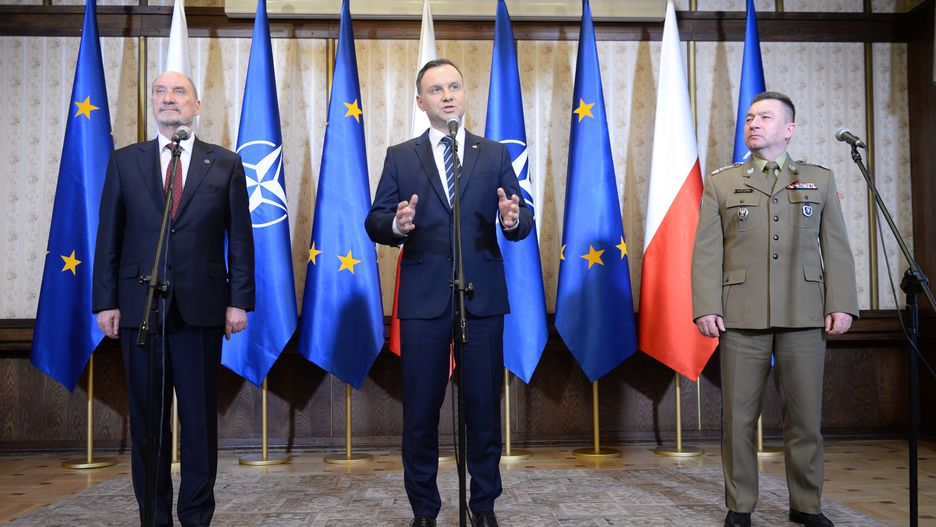 Andrzej Duda, Antoni Macierewicz