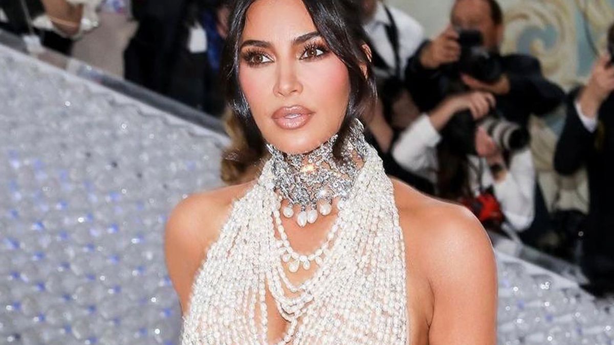 Kim Kardashian ma sześć palców? Stopy gwiazdy stały się obiektem szczegółowych oględzin