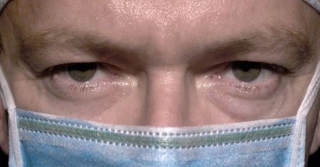 Pijany lekarz przepisał złe dawki leków dziecku
