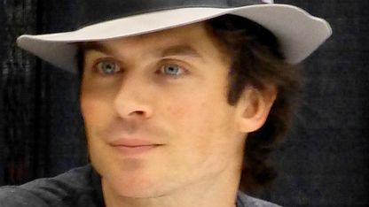 Ian Somerhalder znany jest przede wszystkim z roli w serialu Pamiętniki Wampirów