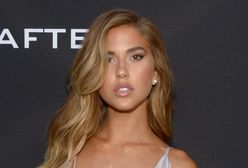 Kara Del Toro: Co za dekolt!