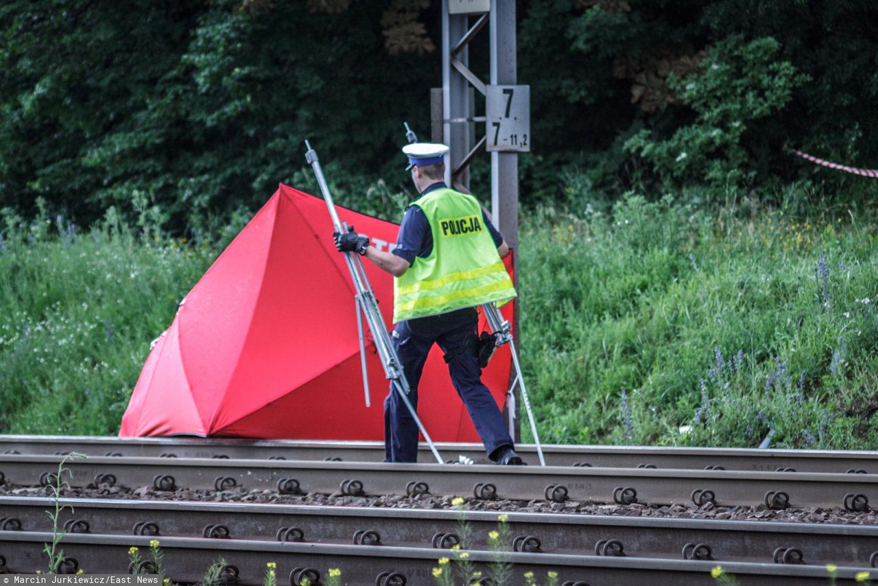 Warszawa. Tragedia na torach. Pociąg potrącił mężczyznę